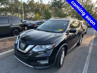Used 2017 Nissan Rogue SV w/ SV Premium Package image 1