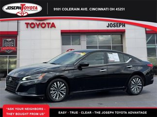 Used 2023 Nissan Altima 2.5 SV image 1