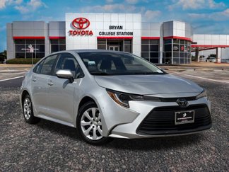 Used 2023 Toyota Corolla LE image 1