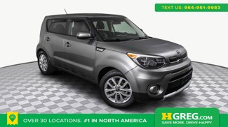 Used 2017 Kia Soul + image 1