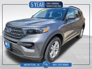 Used 2022 Ford Explorer XLT image 1
