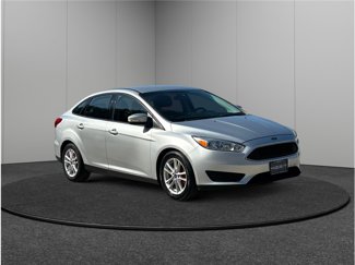 Used 2015 Ford Focus SE image 1
