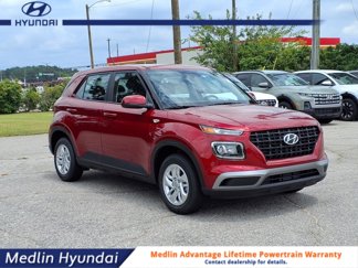New 2025 Hyundai Venue SE image 1
