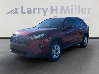 Used 2021 Toyota RAV4 XLE video 1