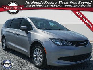 Used 2017 Chrysler Pacifica Touring w/ Tire & Wheel Group image 1