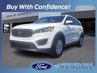 Used 2017 Kia Sorento LX image 1