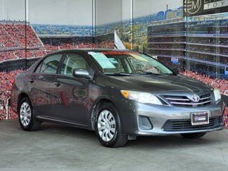 Used 2013 Toyota Corolla LE image 1