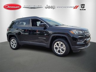 New 2025 Jeep Compass Latitude image 1