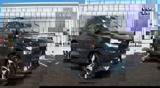 Used 2023 Volvo XC40 B5 Plus w/ Driver Assist Package image 1