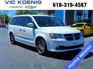 Used 2017 Dodge Grand Caravan SXT image 1
