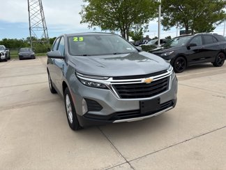 Used 2023 Chevrolet Equinox LT w/ Driver Convenience Package image 1