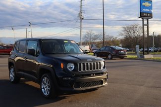 Used 2023 Jeep Renegade Latitude image 1