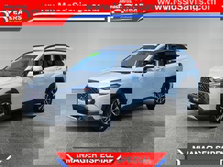 Used 2023 Toyota Corolla Cross XLE image 1