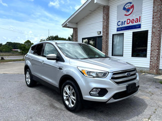 Used 2017 Ford Escape SE image 1