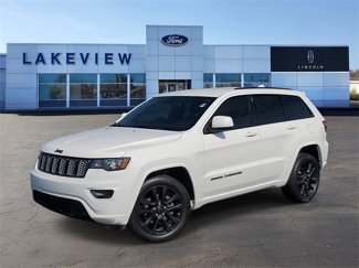 Used 2017 Jeep Grand Cherokee Altitude image 1