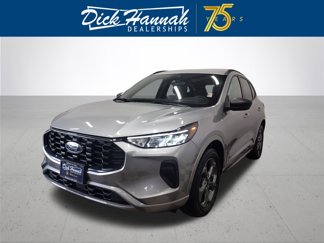 Used 2023 Ford Escape ST-Line image 1