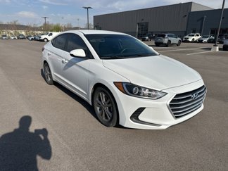 Used 2017 Hyundai Elantra SE image 1