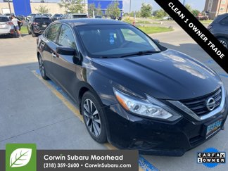 Used 2017 Nissan Altima 2.5 SV image 1