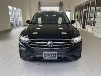 Used 2022 Volkswagen Tiguan SE image 1