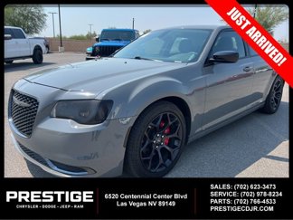 Used 2019 Chrysler 300 Touring w/ Sport Appearance Package image 1