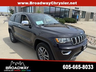 Used 2021 Jeep Grand Cherokee Limited w/ Trailer Tow Group IV image 1