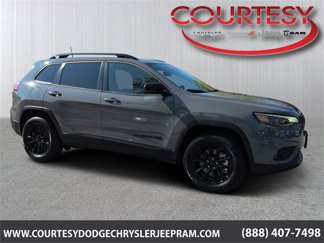 Certified 2023 Jeep Cherokee Altitude Lux image 1