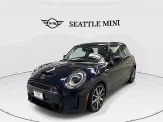 Used 2022 MINI Cooper S image 1