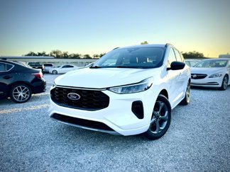 Used 2023 Ford Escape ST-Line w/ Tech Pack #1 image 1
