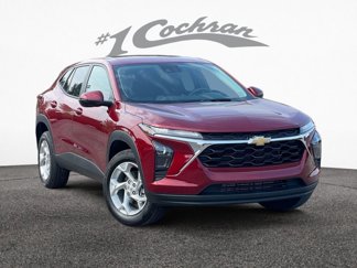 Used 2025 Chevrolet Trax LS w/ LS Convenience Package image 1