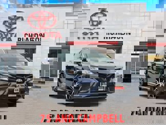 Used 2022 Toyota Camry SE image 1