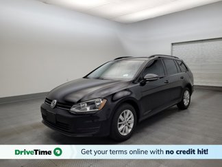 Used 2017 Volkswagen Golf S image 1