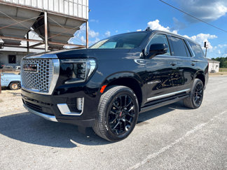 Used 2022 GMC Yukon Denali w/ Denali Ultimate Package image 1