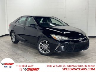 Used 2016 Toyota Camry SE image 1