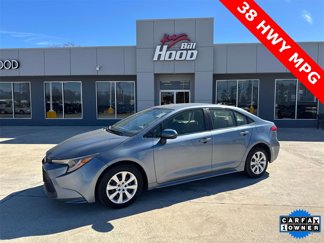Used 2020 Toyota Corolla LE image 1