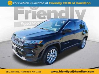 Used 2024 Jeep Compass Latitude image 1