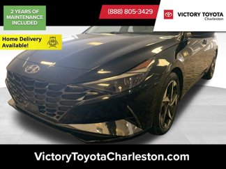 Used 2023 Hyundai Elantra Limited w/ Preferred Accessory Package image 1