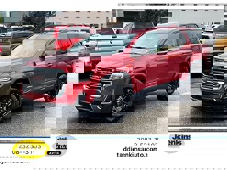 Used 2022 GMC Acadia AT4 image 1