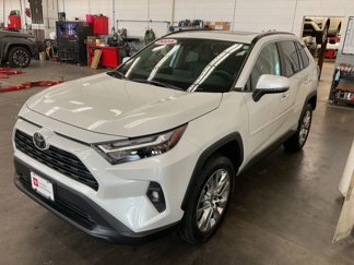 Used 2018 Chevrolet Malibu LT image 1