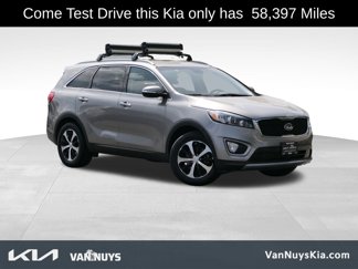Used 2017 Kia Sorento EX image 1