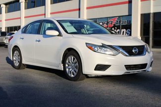 Used 2016 Nissan Altima 2.5 S w/ Power Driver Seat Package image 1
