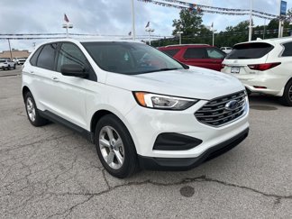 Used 2019 Ford Edge SE image 1