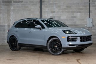 Used 2024 Porsche Cayenne image 1