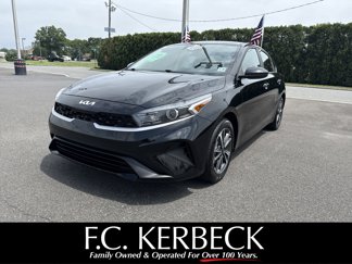 Used 2023 Kia Forte LXS image 1