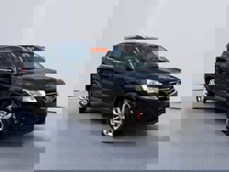 Used 2011 Volkswagen Tiguan SE image 1