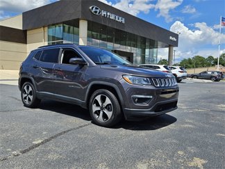 Used 2018 Jeep Compass Latitude w/ Popular Equipment Group image 1