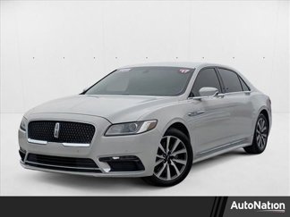 Used 2017 Lincoln Continental Premiere image 1