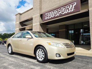 Used 2010 Toyota Camry XLE image 1