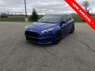 Used 2015 Ford Focus ST w/ Equipment Group 401A image 1