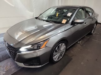 Used 2023 Nissan Altima 2.5 SL video 1