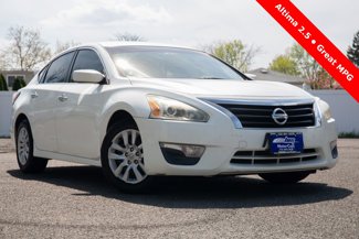 Used 2014 Nissan Altima 2.5 S image 1